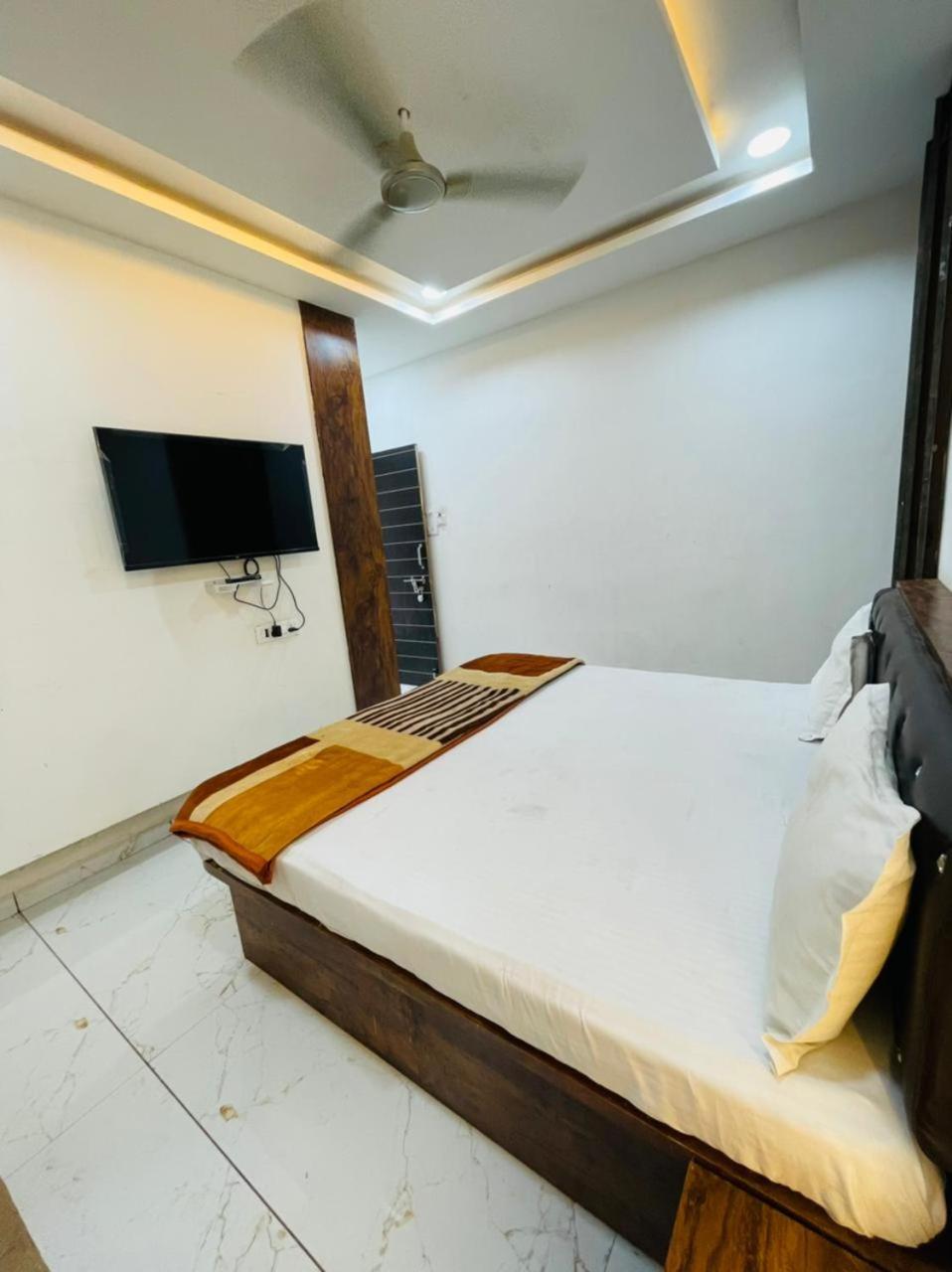 Hotel Shree Shyam Sharnam Godarpura Bagian luar foto