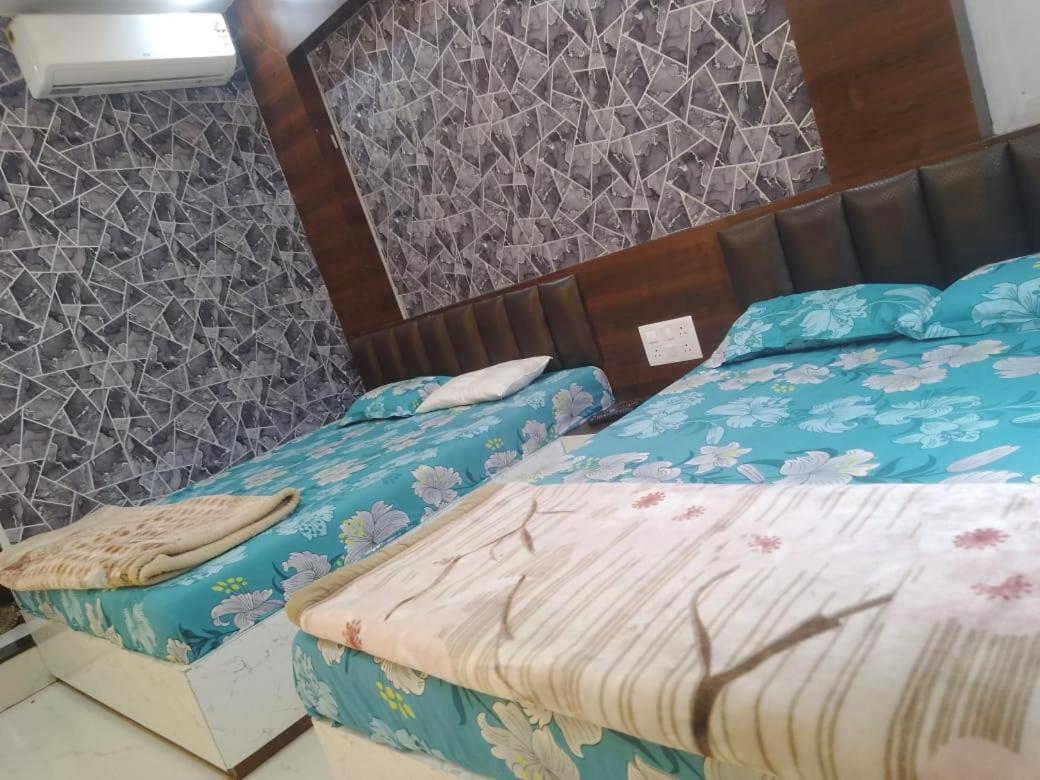 Hotel Shree Shyam Sharnam Godarpura Bagian luar foto